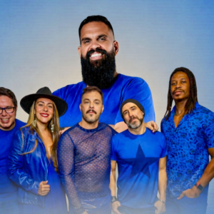 IArtistas Faustão e banda Máquinas na Pista em peça gráfica azul para a Festa de Iemanjá na Artmalte.