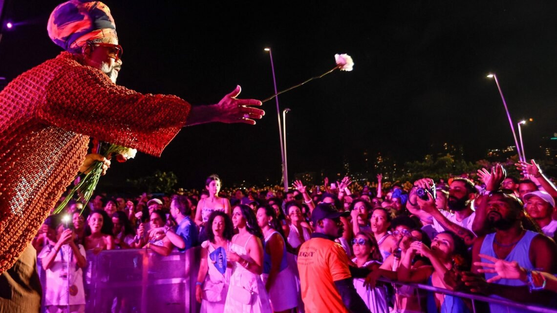 Carlinhos Brown, anfitrião da Enxaguada de Iemanjá 2026 em Salvador.