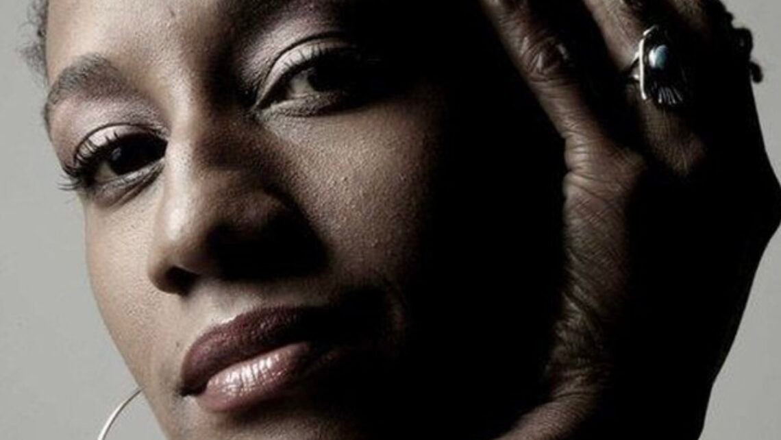 Rosto da cantora Alissa Sanders, atração principal da Semana Jazz e Vinho.