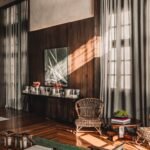 Exposição Fasano Salvador Convida 2026 no Hotel Fasano Salvador com ambientação e obras de arte baiana