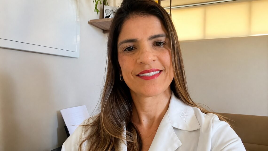 Priscila Barreto, fisioterapeuta pélvica, fala sobre as causas da dor na relação sexual e a importância da avaliação da saúde íntima feminina.