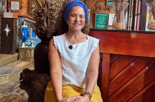 Tereza Paim no restaurante Casa de Tereza, que completa 14 anos com lançamentos ligados à arte