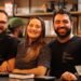 Flávio Camargos, Nayara Chaves e Matheus Maciel, fundadores da cafeteria de Salvador Do Coado ao Espresso